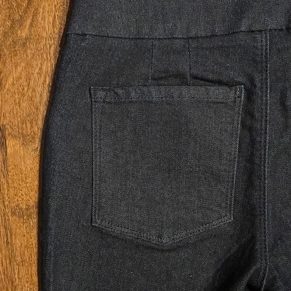 White House Black Market Slim Dark Wash Pull on Jeans - Picture 7 of 13